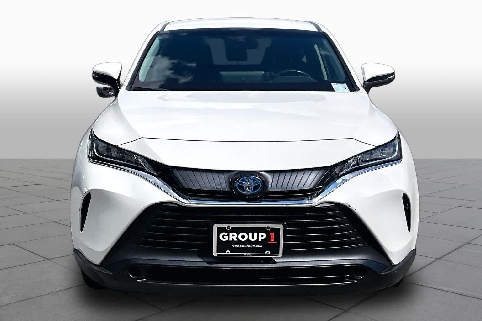 Certified Used 2021 Blizzard Pearl Toyota LE image 4