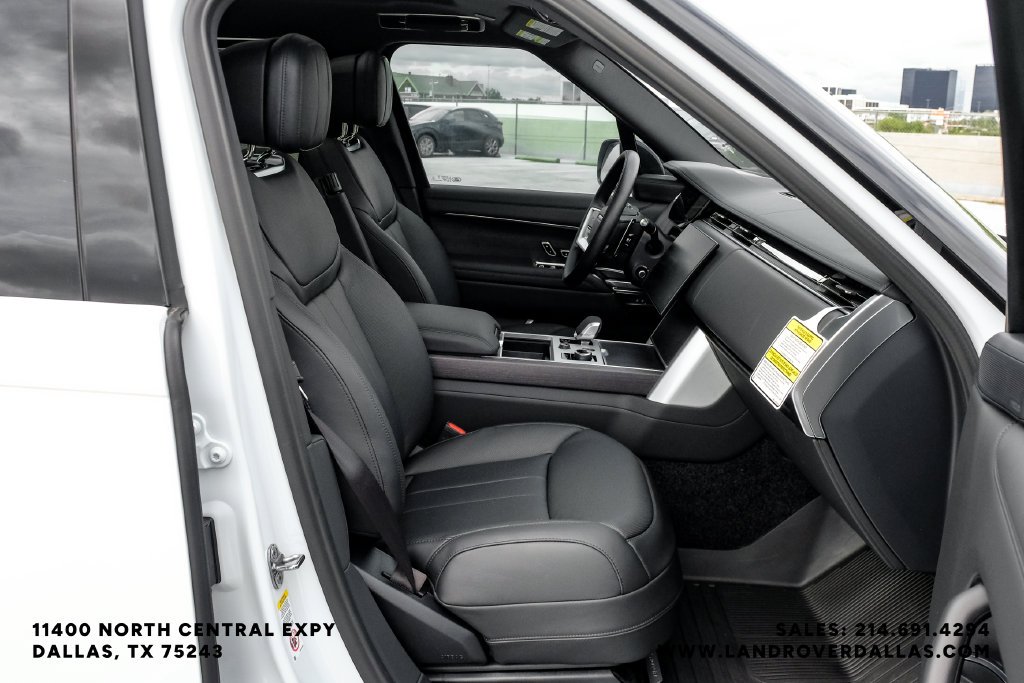 New 2027 Fuji White Land Rover SE image 35