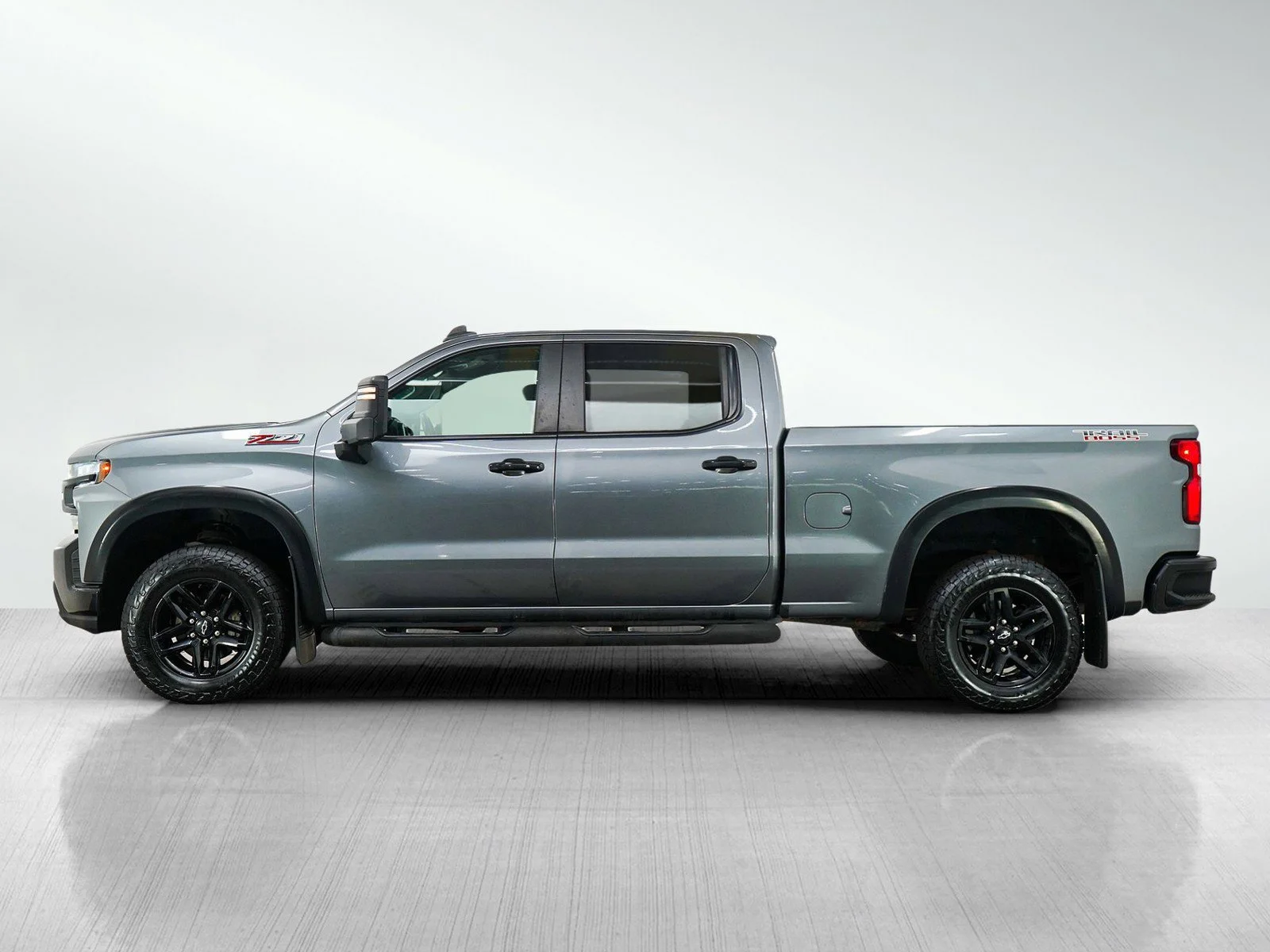 Used 2021 Chevrolet Silverado 1500 LT Trail Boss with VIN 1GCPYFED4MZ291884 for sale in Roseville, Minnesota