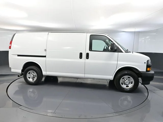 Used 2019 White Chevrolet Work Van image 3