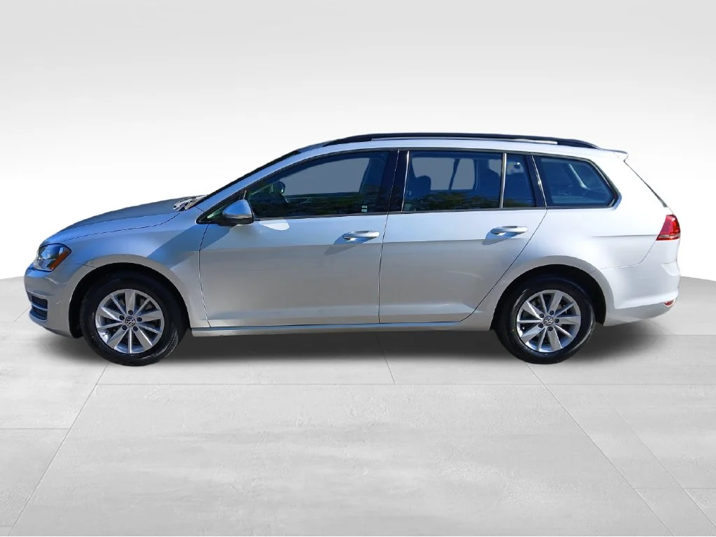 Used 2017 Silver Volkswagen S image 5