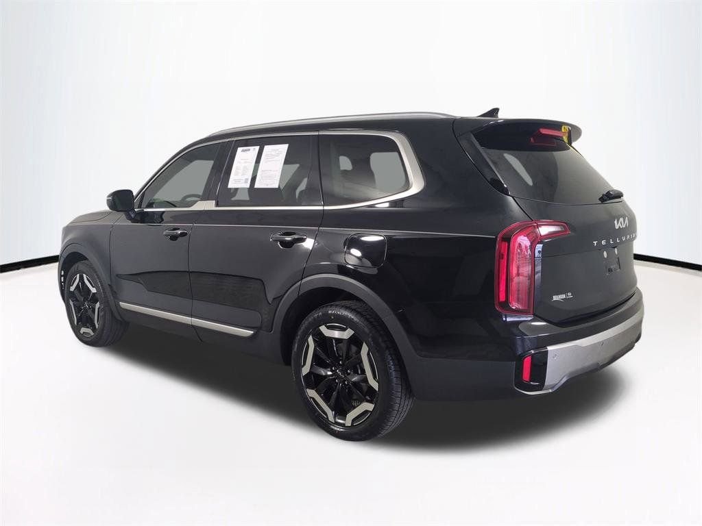 2023 Kia Telluride S - Photo 7