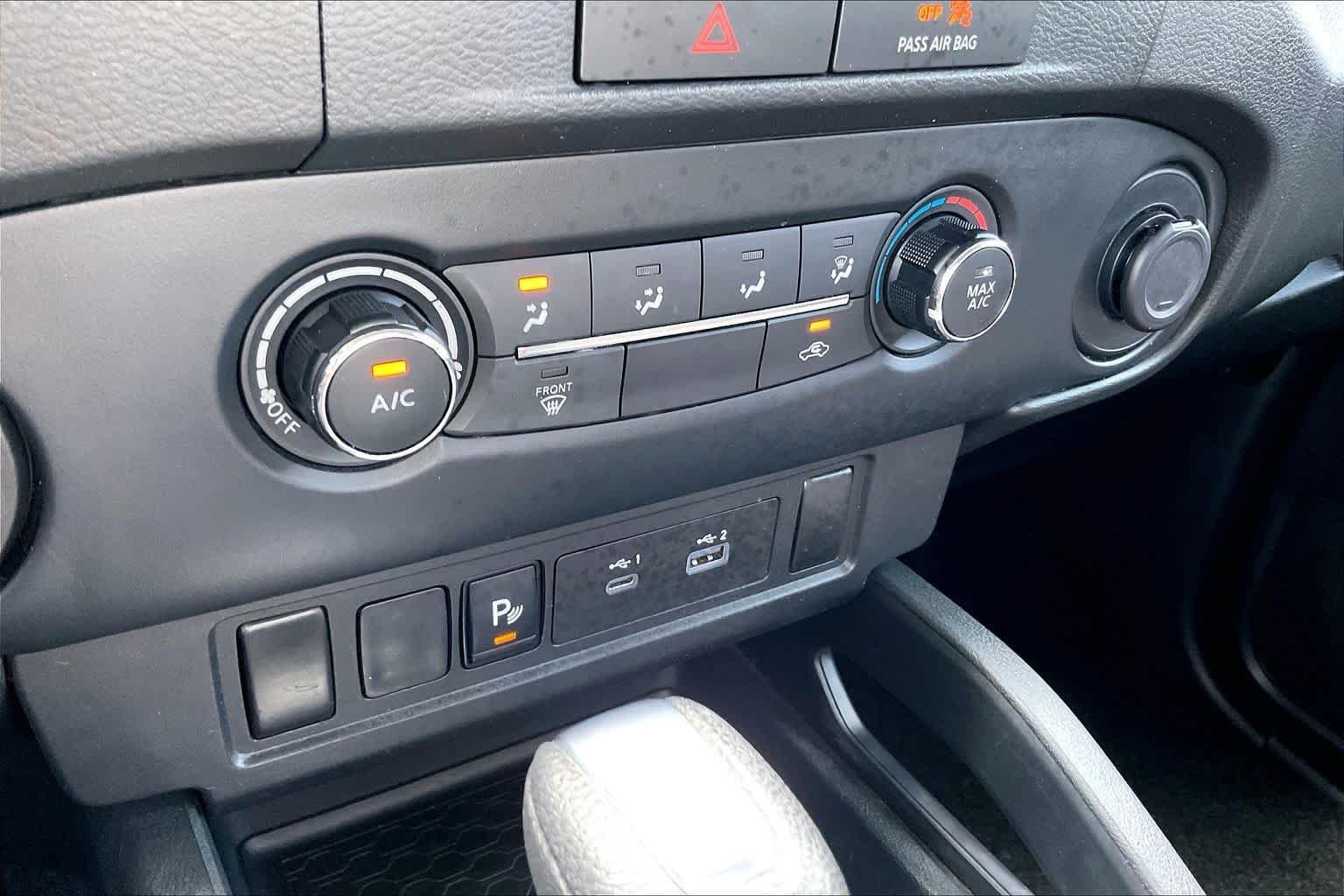 Used 2022 Red Alert Nissan S image 32