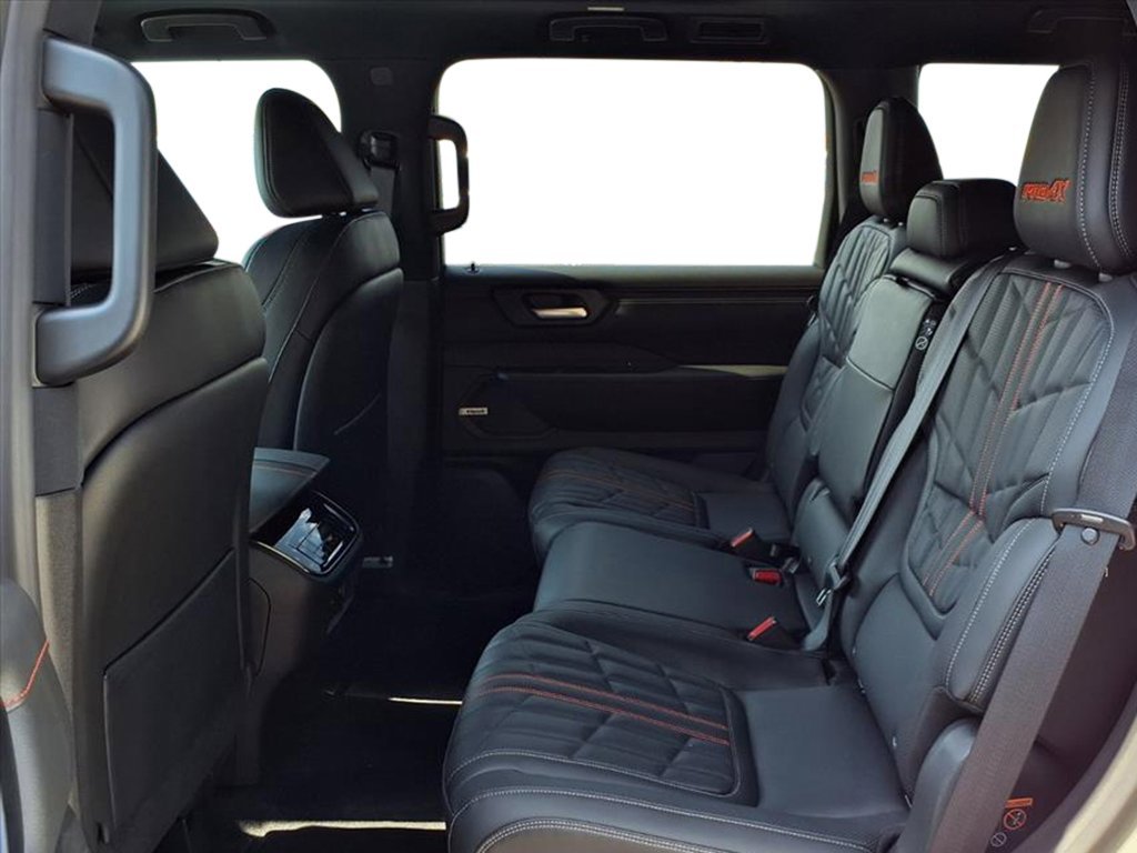 2026 Nissan Armada PRO-4X - Photo 24