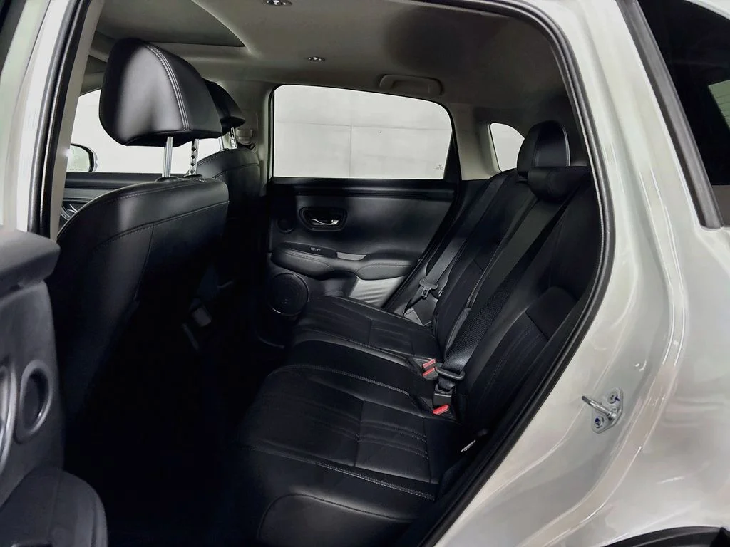 New 2027 Platinum White Pearl Honda EX-L image 20