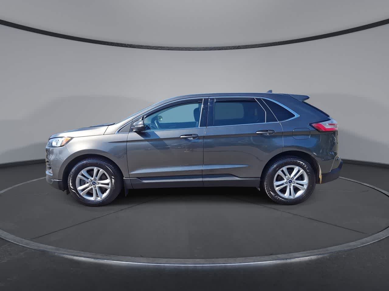Used 2020 Magnetic Metallic Ford SEL image 5