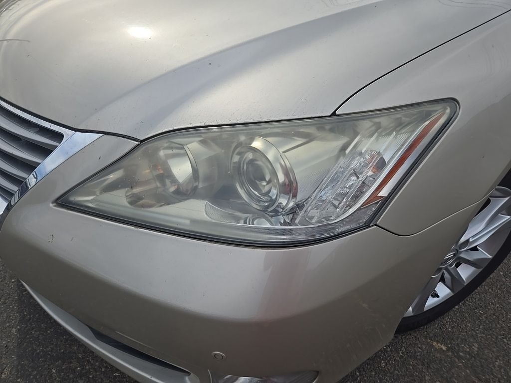 Used 2012 Beige Lexus 350 image 12