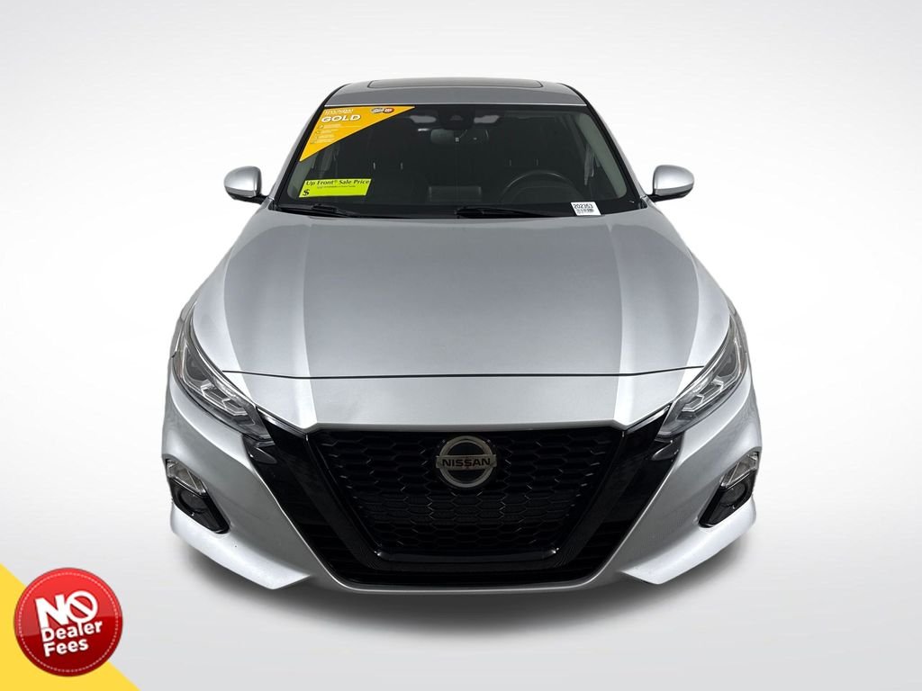 Used 2020 Silver Nissan 2.5 Platinum image 9