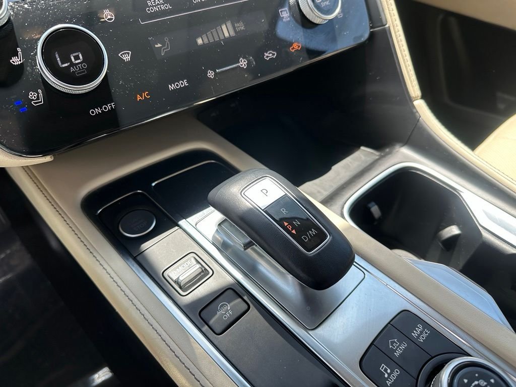 Used 2022 Gray INFINITI LUXE image 7