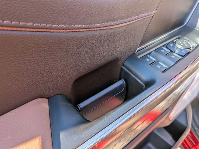 Used 2025 Red Ford King Ranch image 13