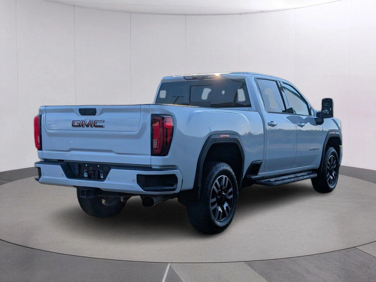 Used 2020 Summit White GMC AT4 image 7