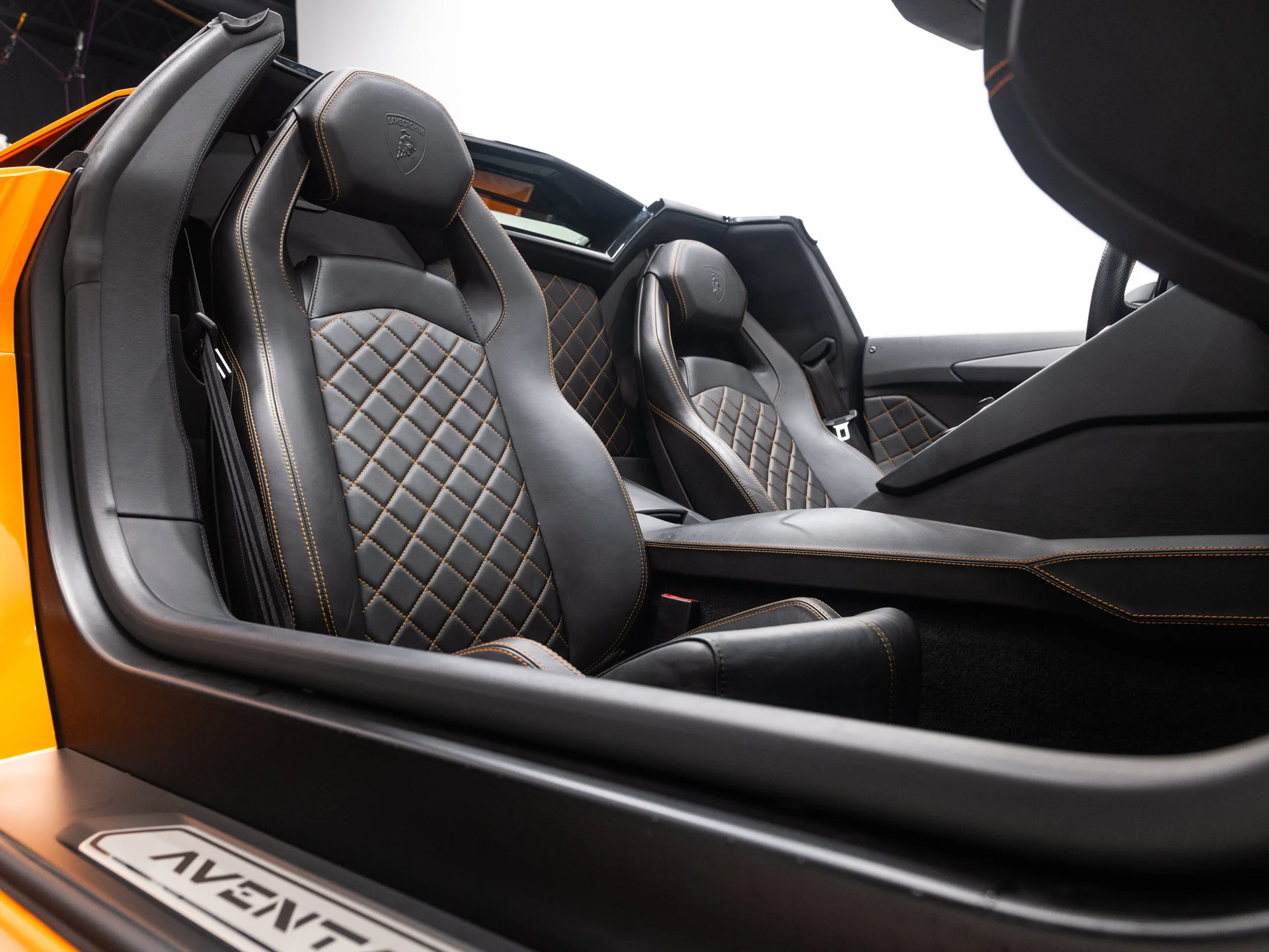 Used 2016 Arancio Atlas Pearl Effect Lamborghini LP700-4 image 35