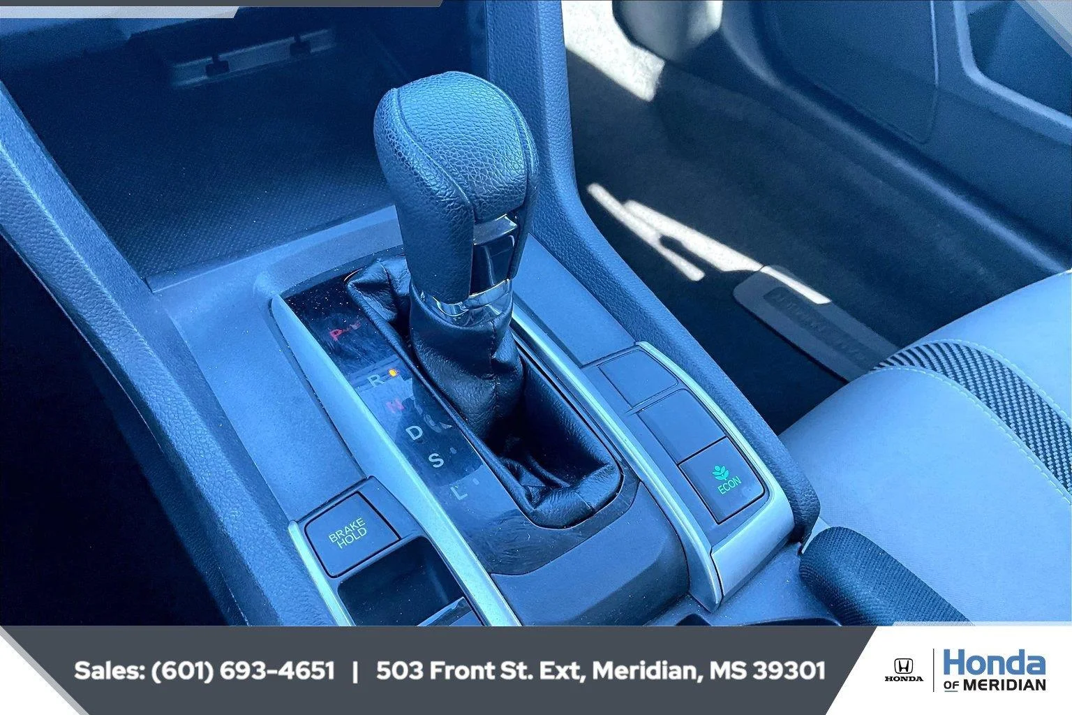 Used 2017  Honda LX image 23