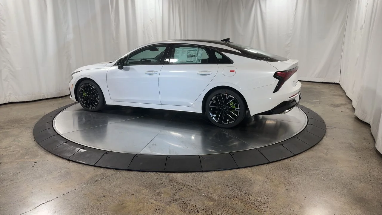 2026 Kia K5 GT - Photo 7
