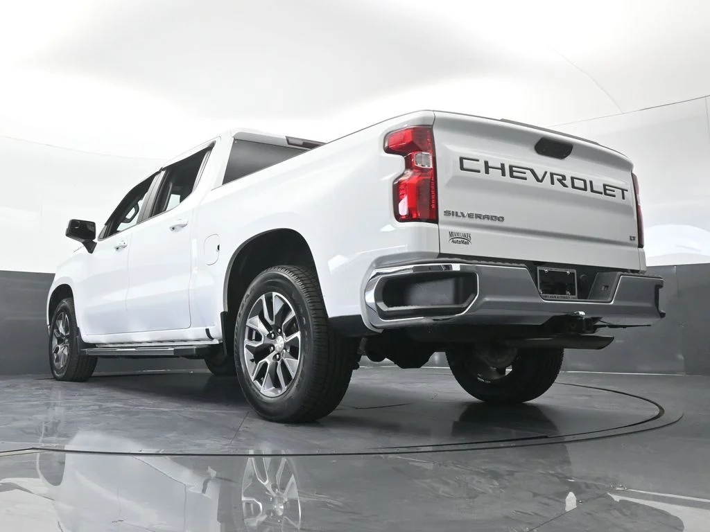 Used 2022 Summit White Chevrolet LT image 58