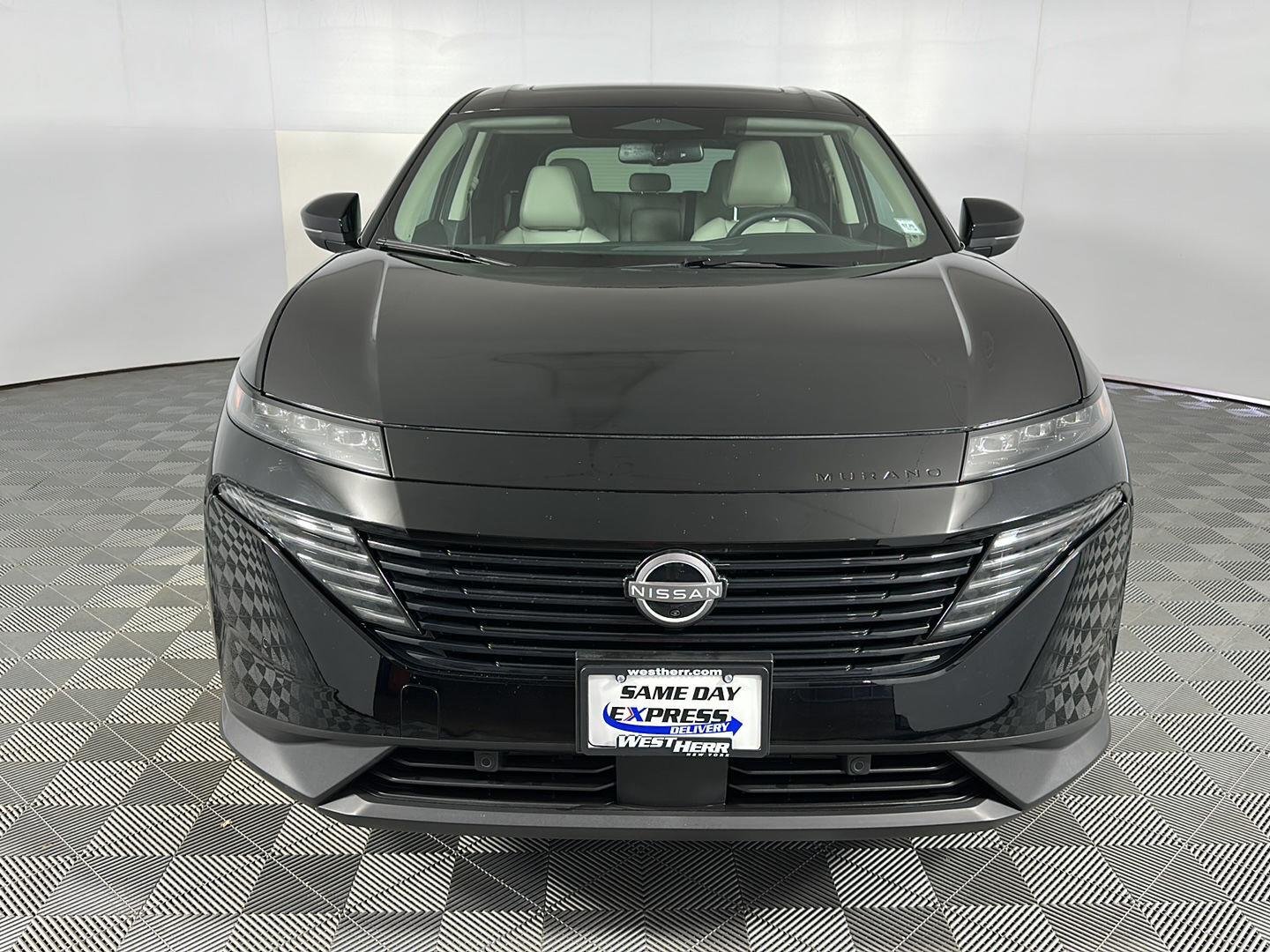 Used 2025 Super Black Nissan SL image 18