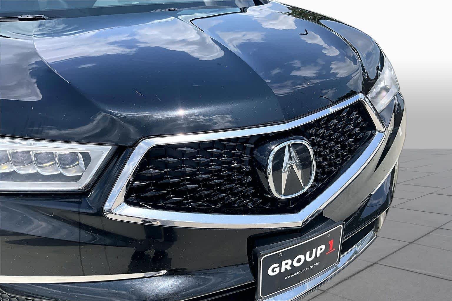 Used 2020 Majestic Black Pearl Acura  image 28
