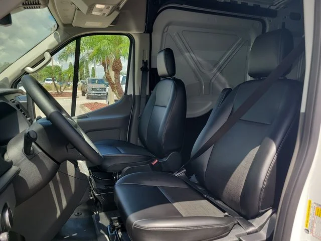 New 2026 Oxford White Ford Base image 20