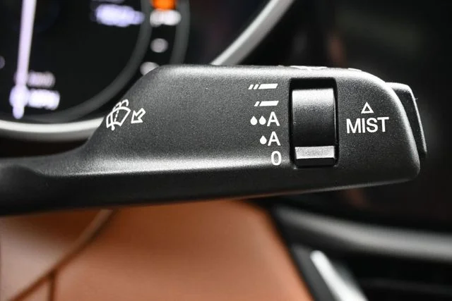 Used 2019 Gray Alfa Romeo Base image 29