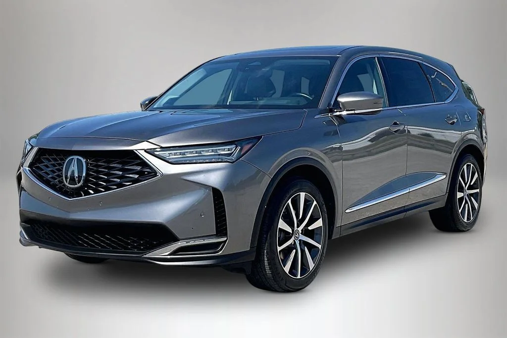 Used 2025  Acura Technology Package image 2