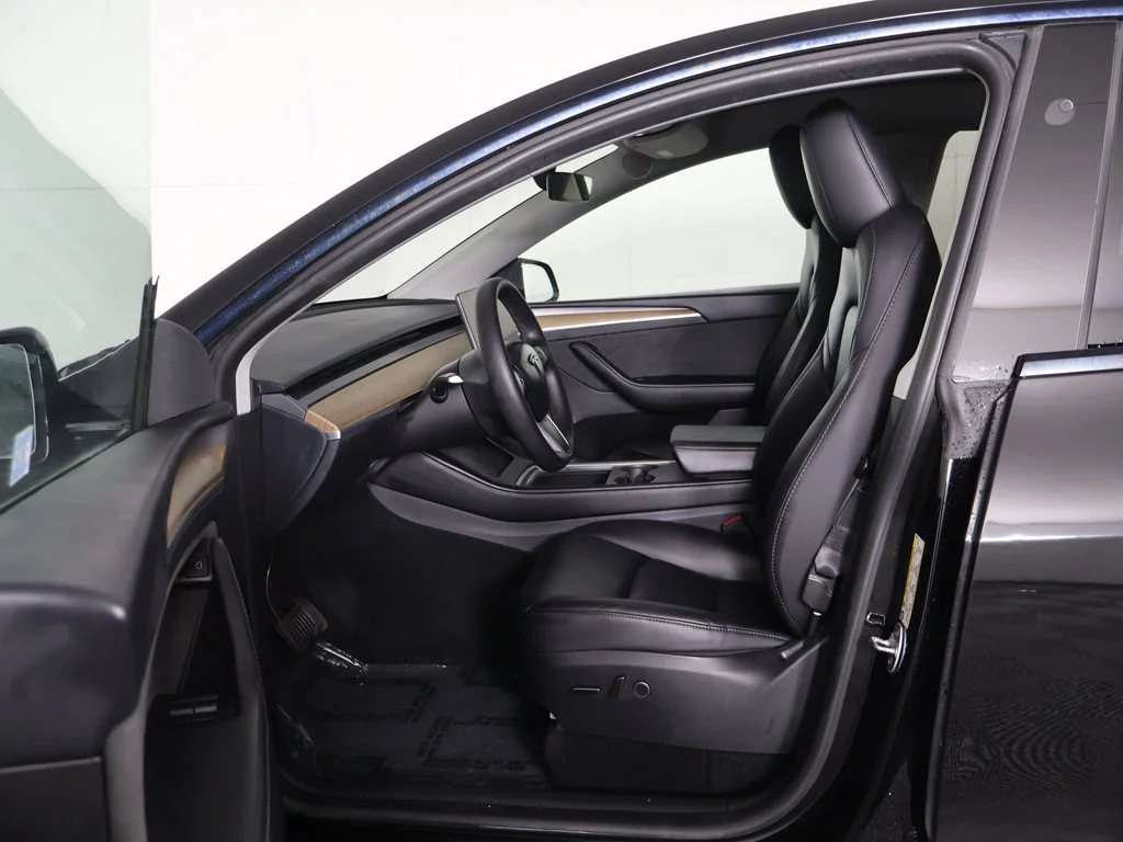 Used 2024 Black Tesla Long Range image 31