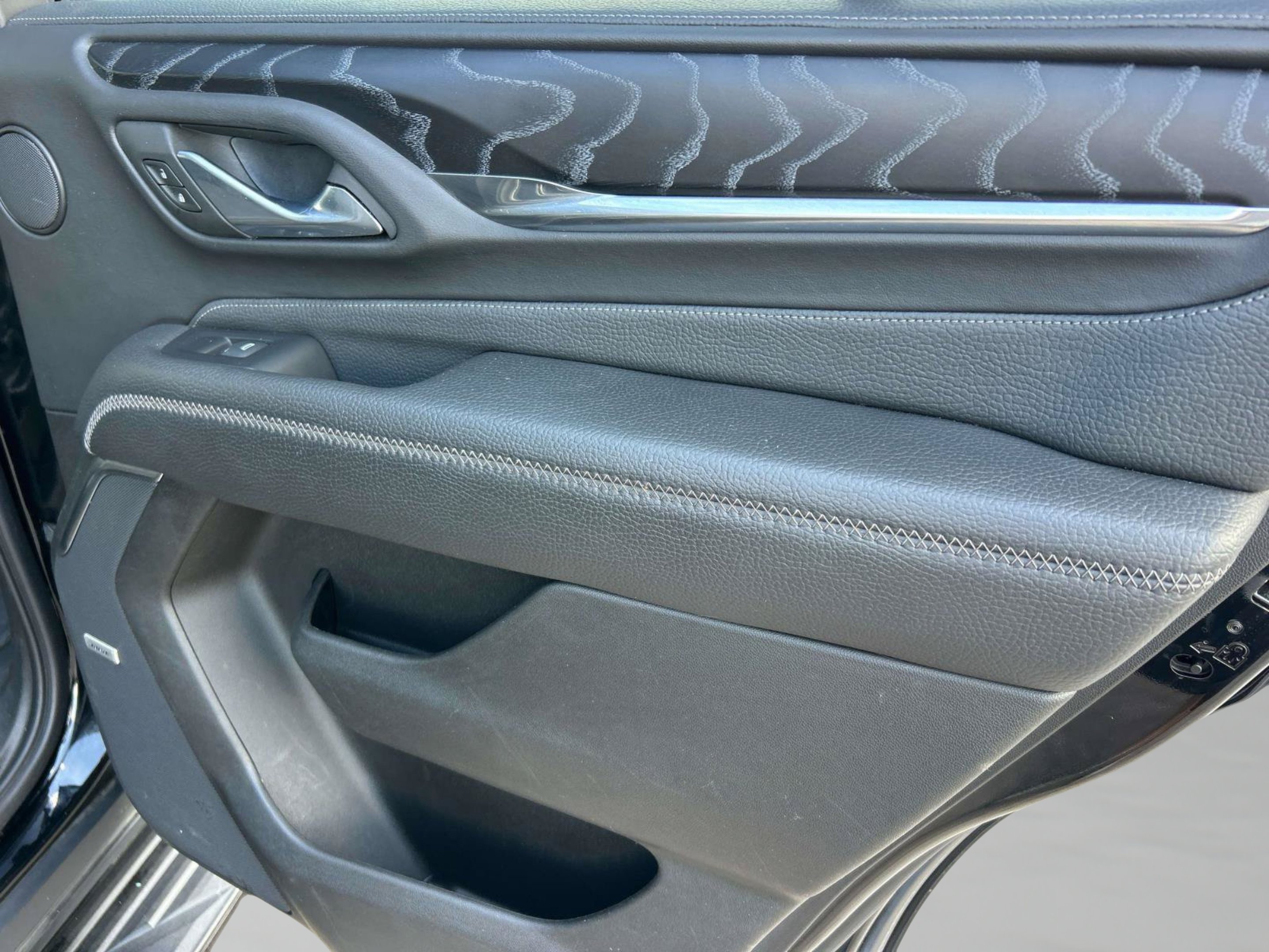 Used 2023 Onyx Black GMC Denali image 19