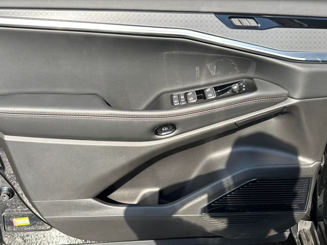 Used 2025 Black Jeep Limited image 18