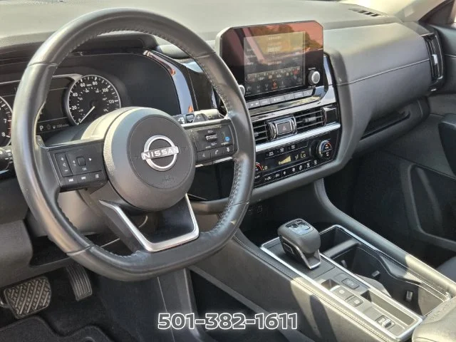 Used 2024 Gray Nissan SV image 8