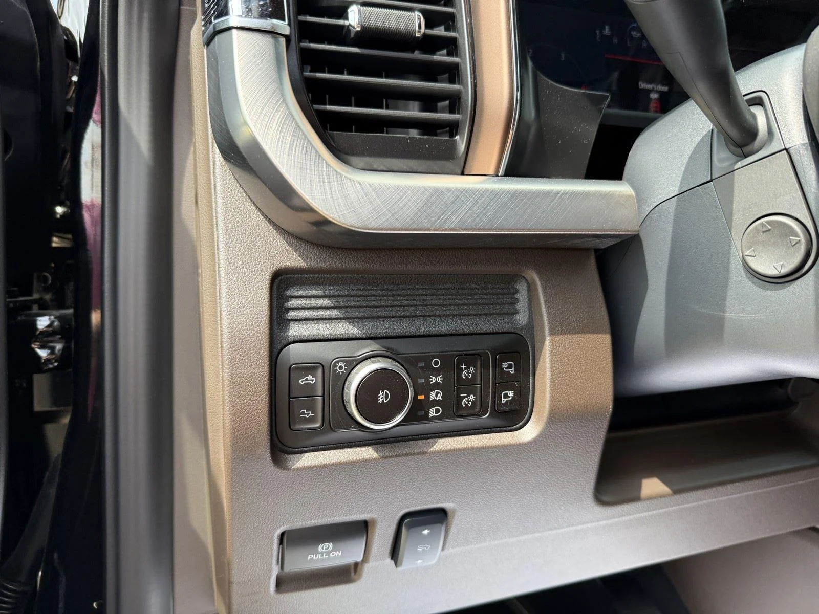 New 2026 Agate Black Metallic Ford F-250® King Ranch® image 15