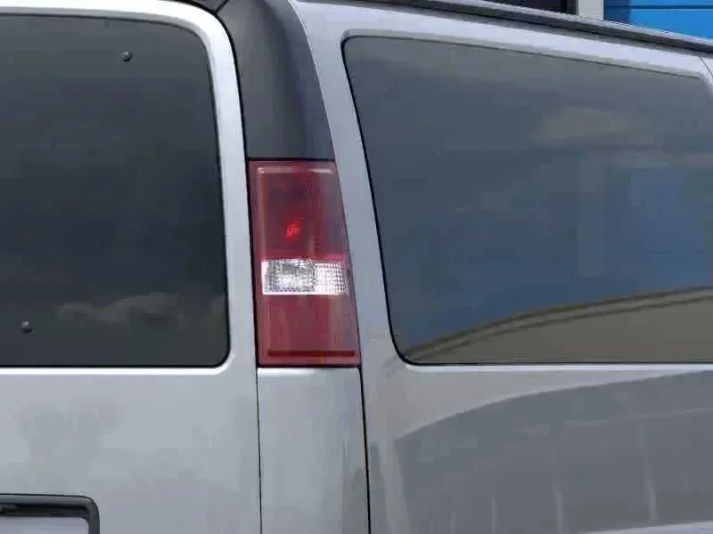 New 2025 Quicksilver Metallic GMC LT image 15