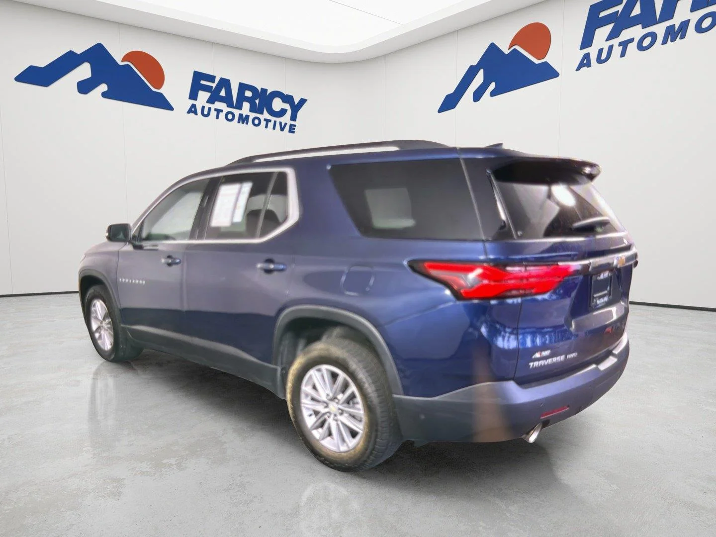 Used 2022 Northsky Blue Metallic Chevrolet LT Cloth image 14