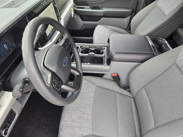 New 2026 Carbonized Gray Metallic Ford F-250® XLT image 28