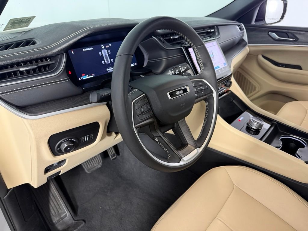 Certified Used 2024 White Jeep Limited image 21