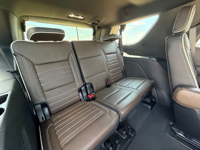 Used 2026 Black GMC Denali Ultimate image 17