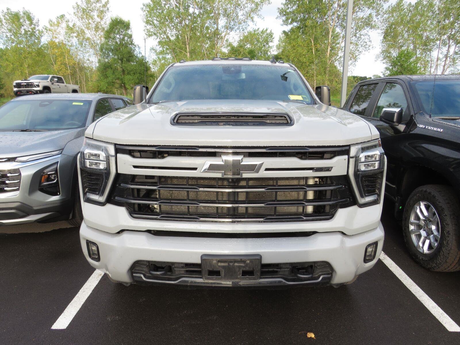 Used 2024 Slate Gray Metallic Chevrolet LT image 13