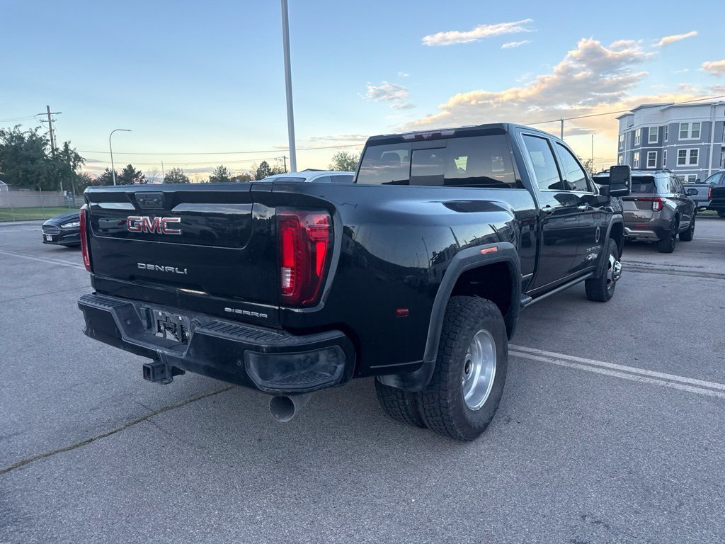 Used 2023 Onyx Black GMC Denali image 6