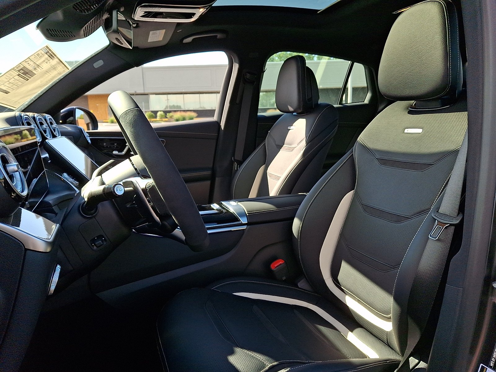 New 2027 MANUFAKTUR exclusive graphite grey magno Mercedes-Benz AMG® GLC 53 4MATIC+ Coupe image 11