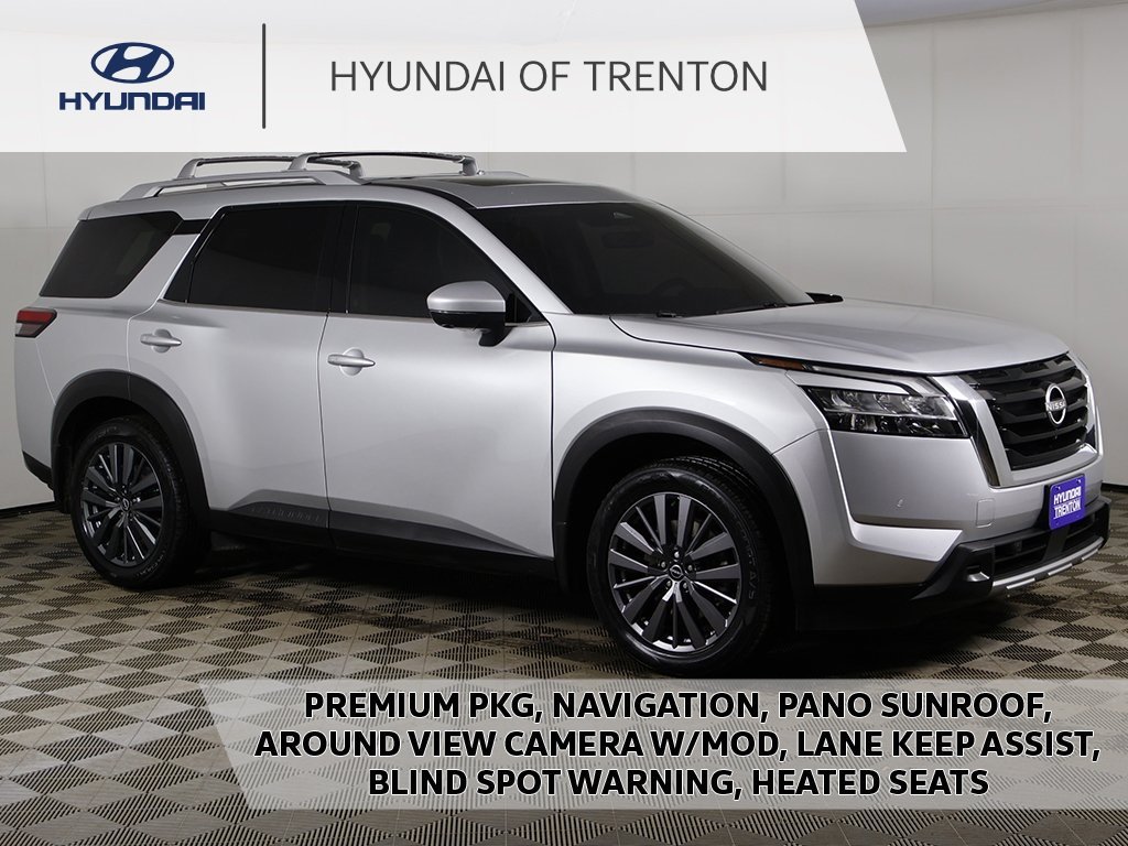 2023 Nissan Pathfinder SL