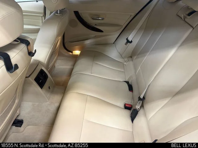 Used 2015 Silver BMW 328i image 16