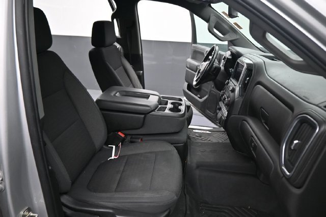 Used 2020 Silver Chevrolet LT image 14