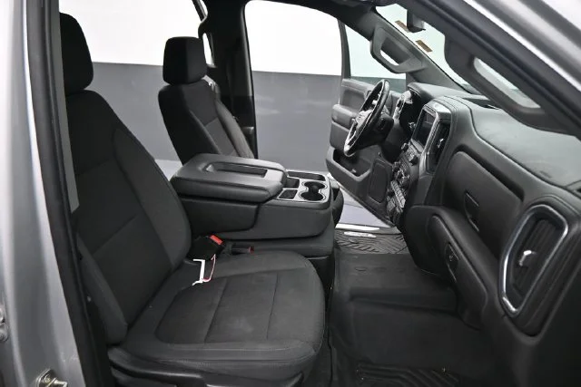 Used 2020 Silver Chevrolet LT image 14