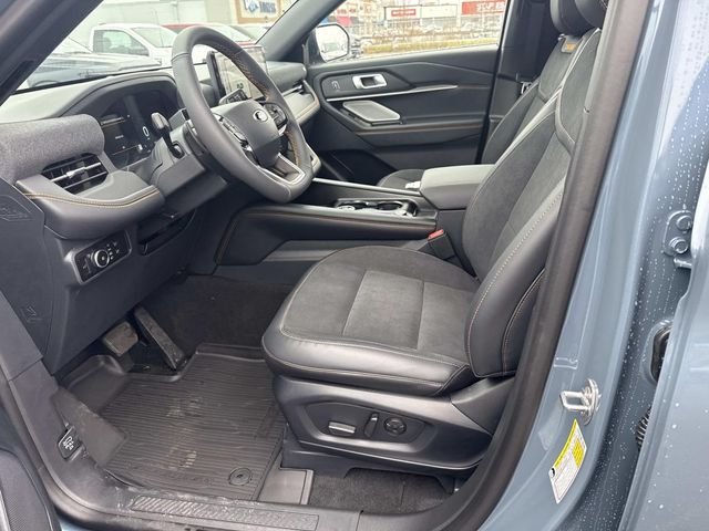 New 2026 Carbonized Gray Metallic Ford ST-Line image 9