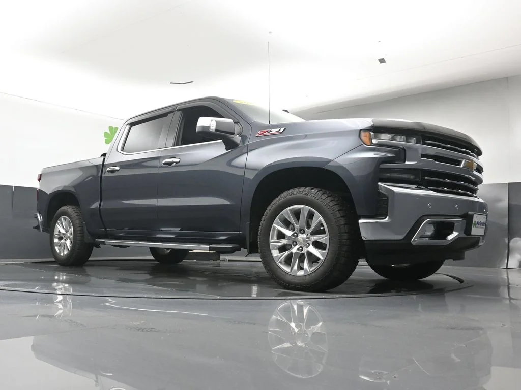 Used 2021 Gray Chevrolet LTZ image 27