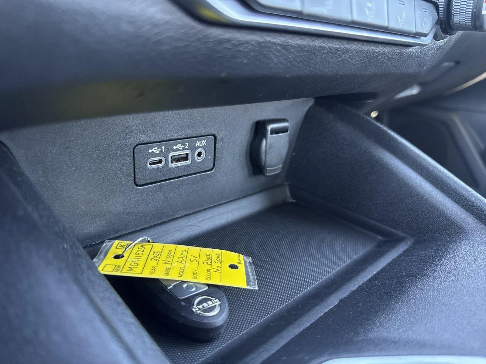 Used 2025 Super Black Nissan SV image 25