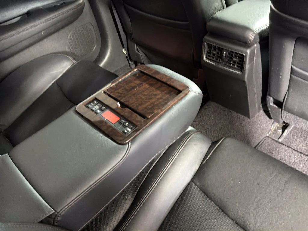 Used 2010  Nissan 3.5 SV w/Premium Pkg image 33