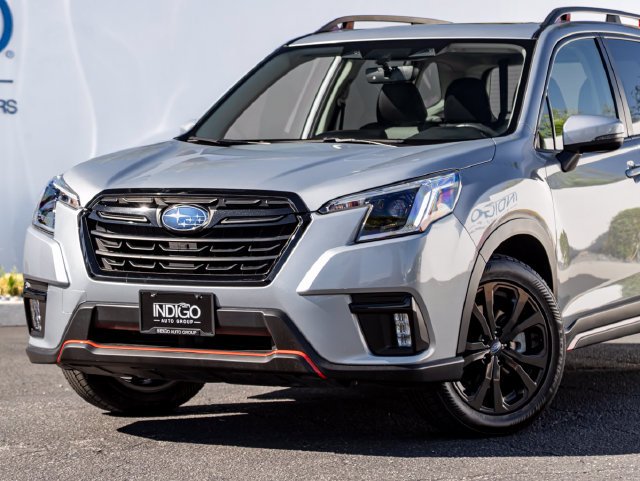 Used 2024 Ice Silver Metallic Subaru Sport image 2