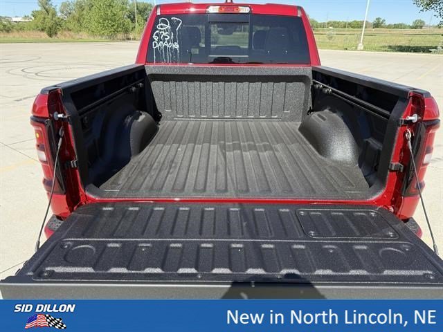 New 2026 Molten Red Pearl-Coat Exterior Paint RAM Laramie image 7