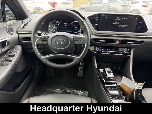 Used 2022 Gray Hyundai SEL Plus image 21