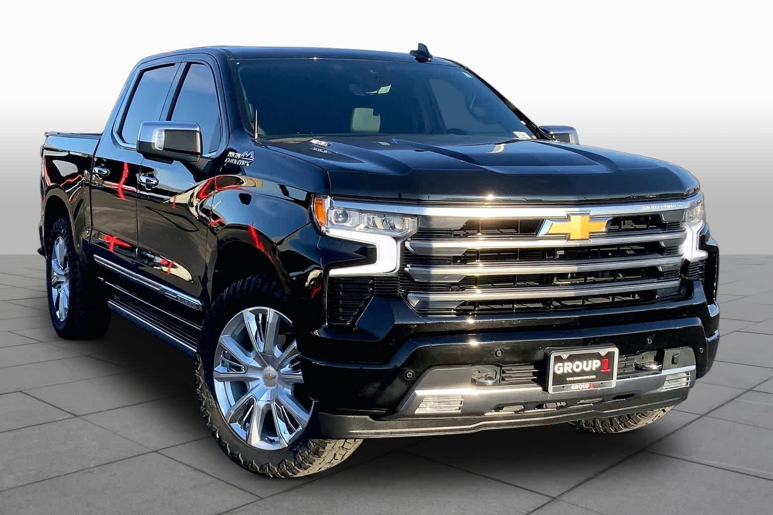 Used 2024 Black Chevrolet High Country image 3
