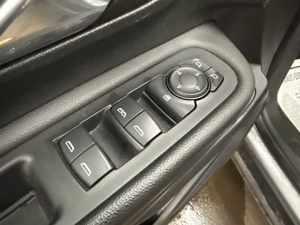 Used 2023 Silver GMC SLE image 20